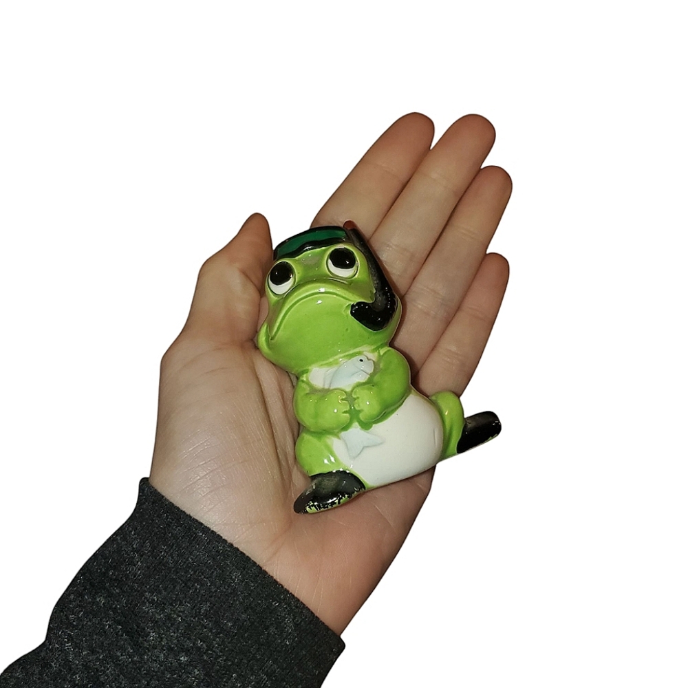 Vintage Frog With Fish Figurine